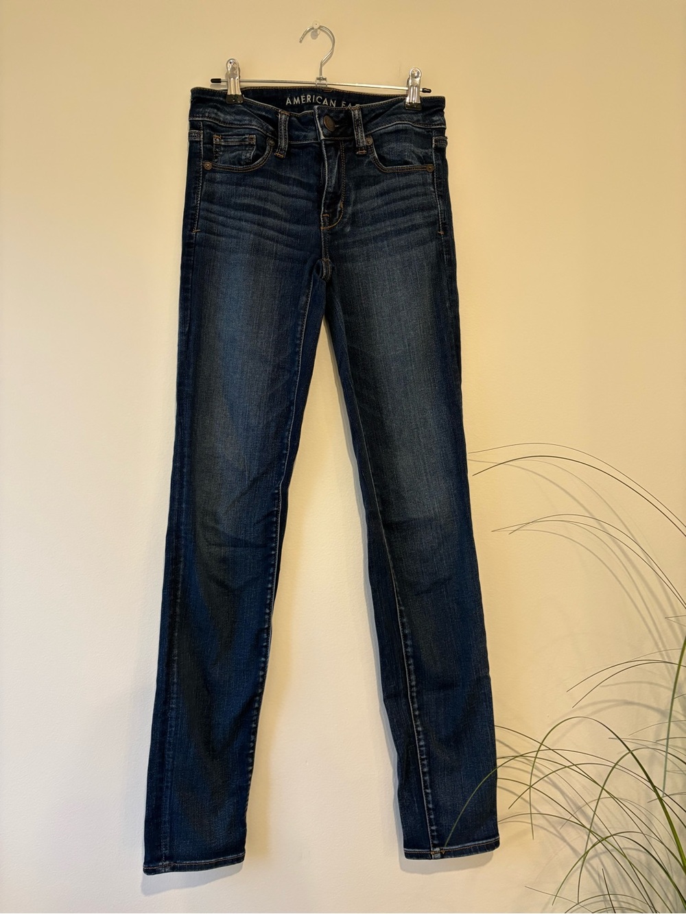 American Eagle Outfitters Women's Dark Wash Skinny Jeans